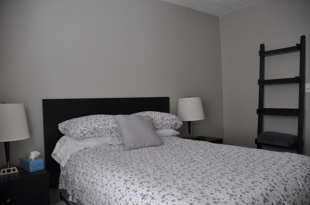 Moncton Suites - Apartments Across Georges Dumont Exteriér fotografie